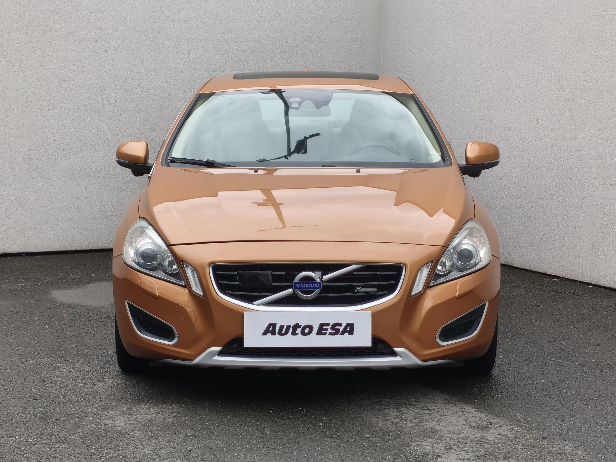 Volvo S60, 2010 - pohled č. 2