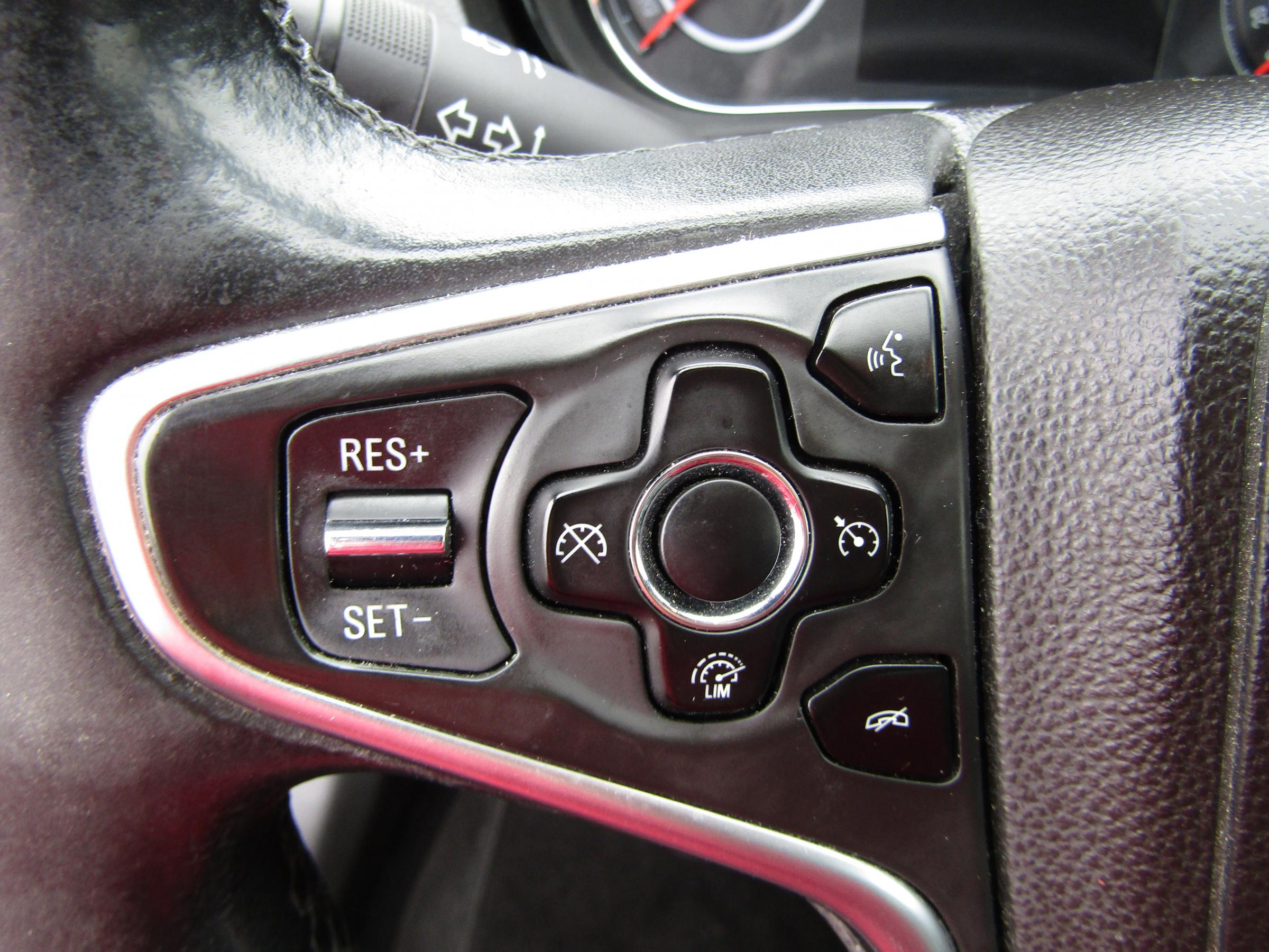 Opel Insignia, 2016 - pohled č. 13