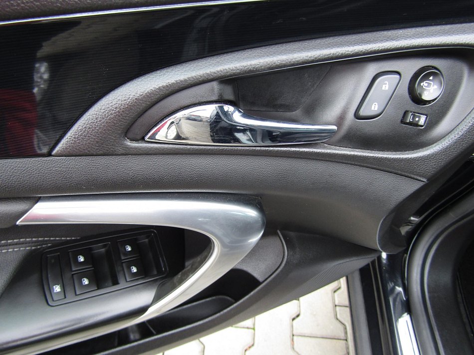 Opel Insignia 1.6CDTi 