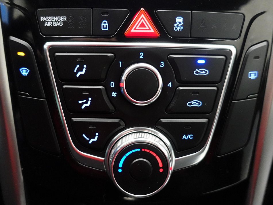 Hyundai Ix20 1.6 i Trikolor