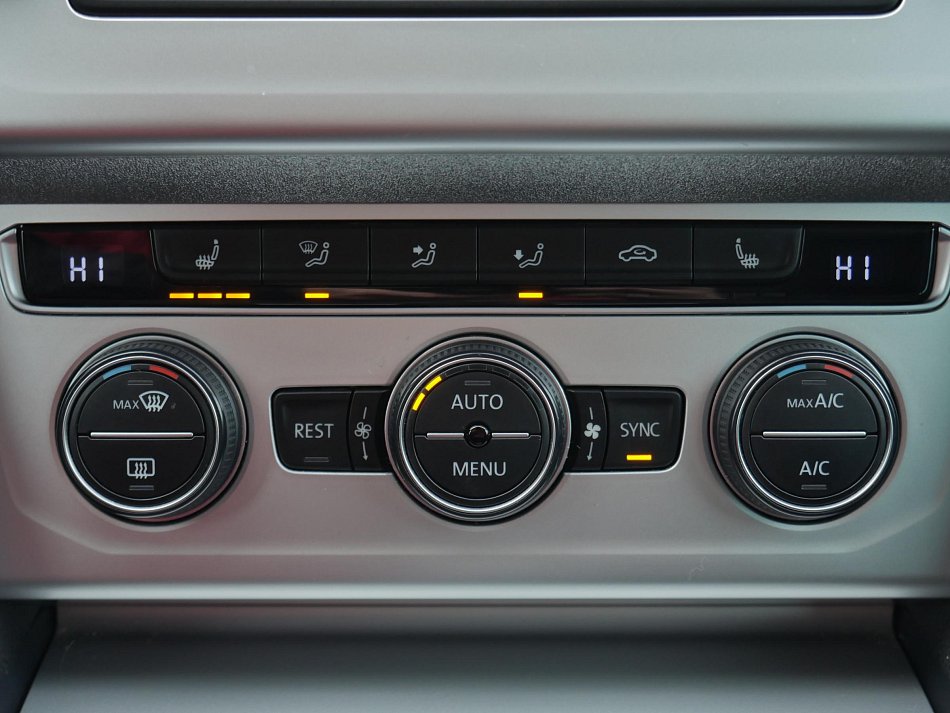 Volkswagen Passat 2.0 TDi 