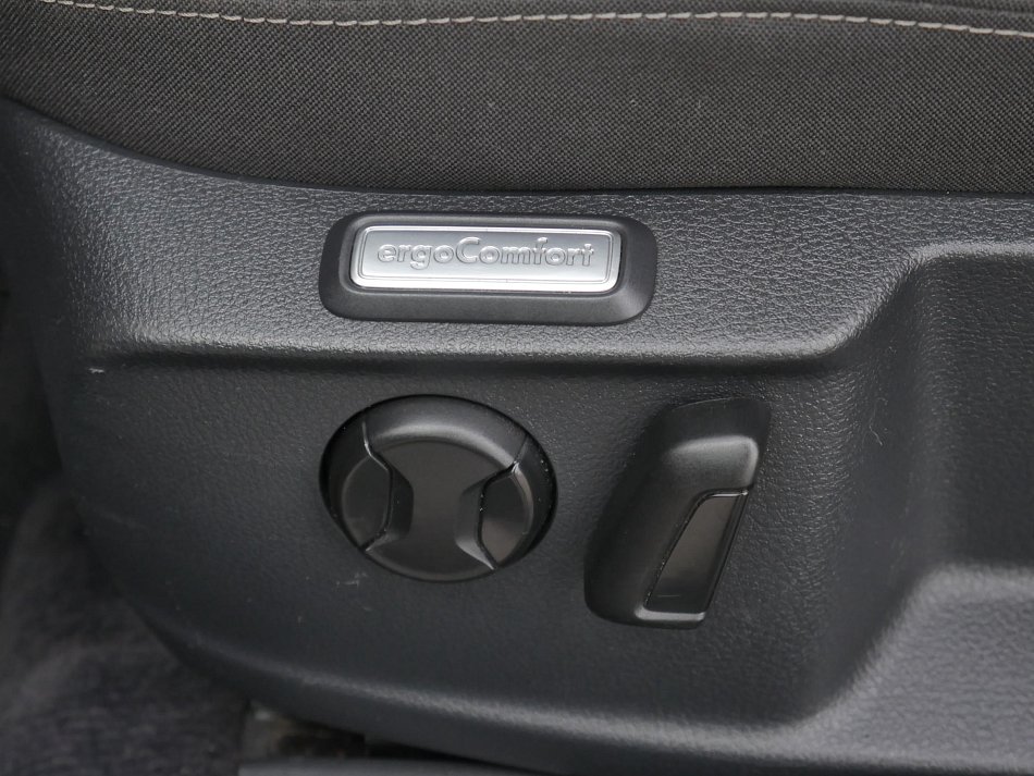 Volkswagen Passat 2.0 TDi 