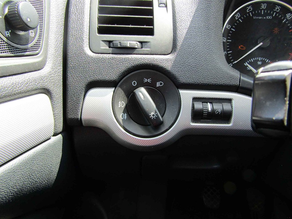 Škoda Octavia II 2.0 TDI 