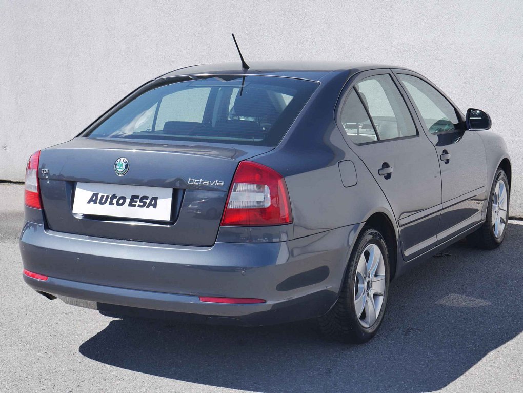 Škoda Octavia II 1.6 TDi Elegance