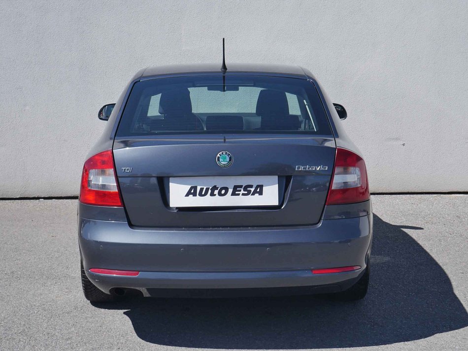 Škoda Octavia II 1.6 TDi Elegance