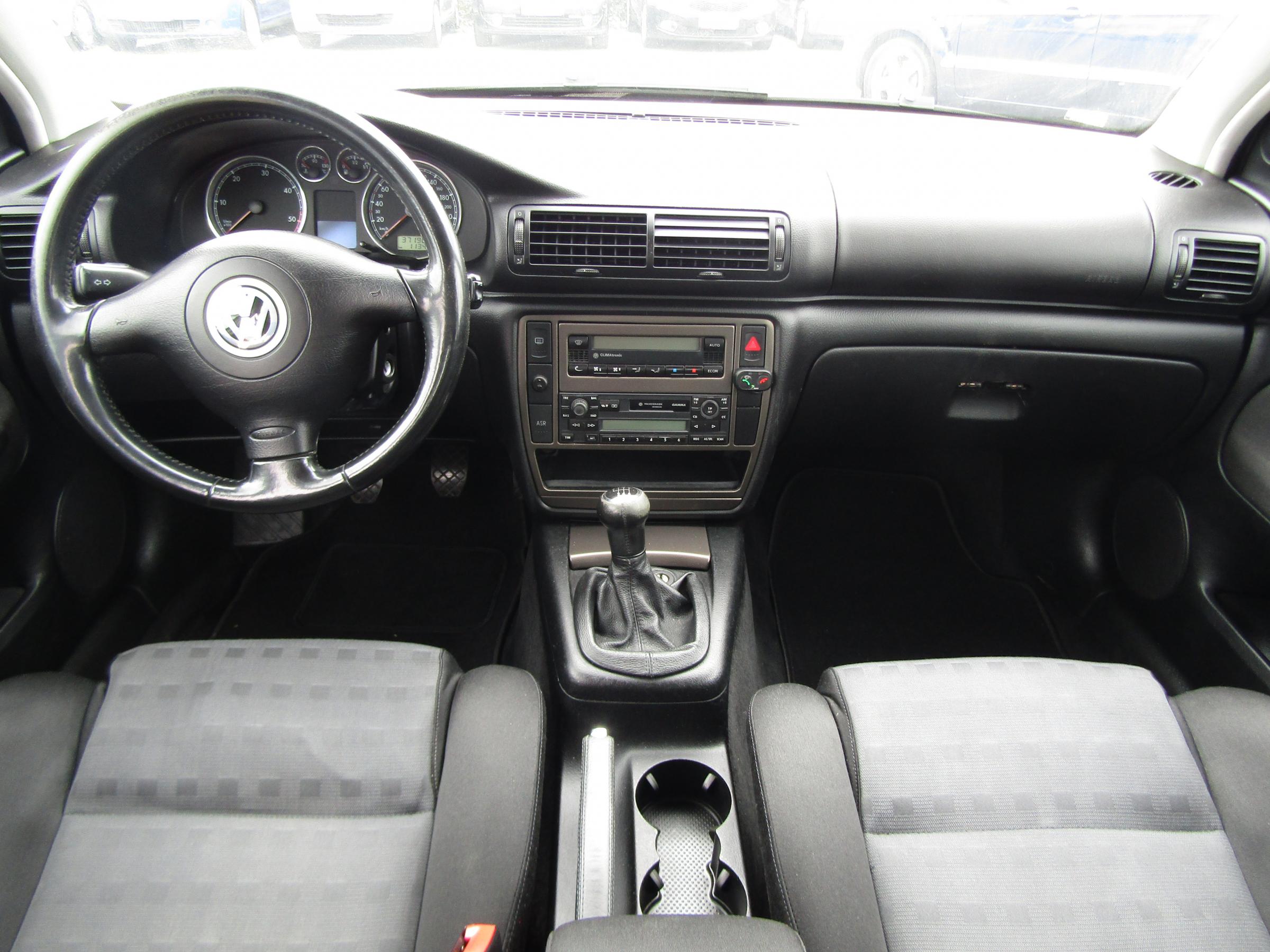 Volkswagen Passat, 2002 - pohled č. 9