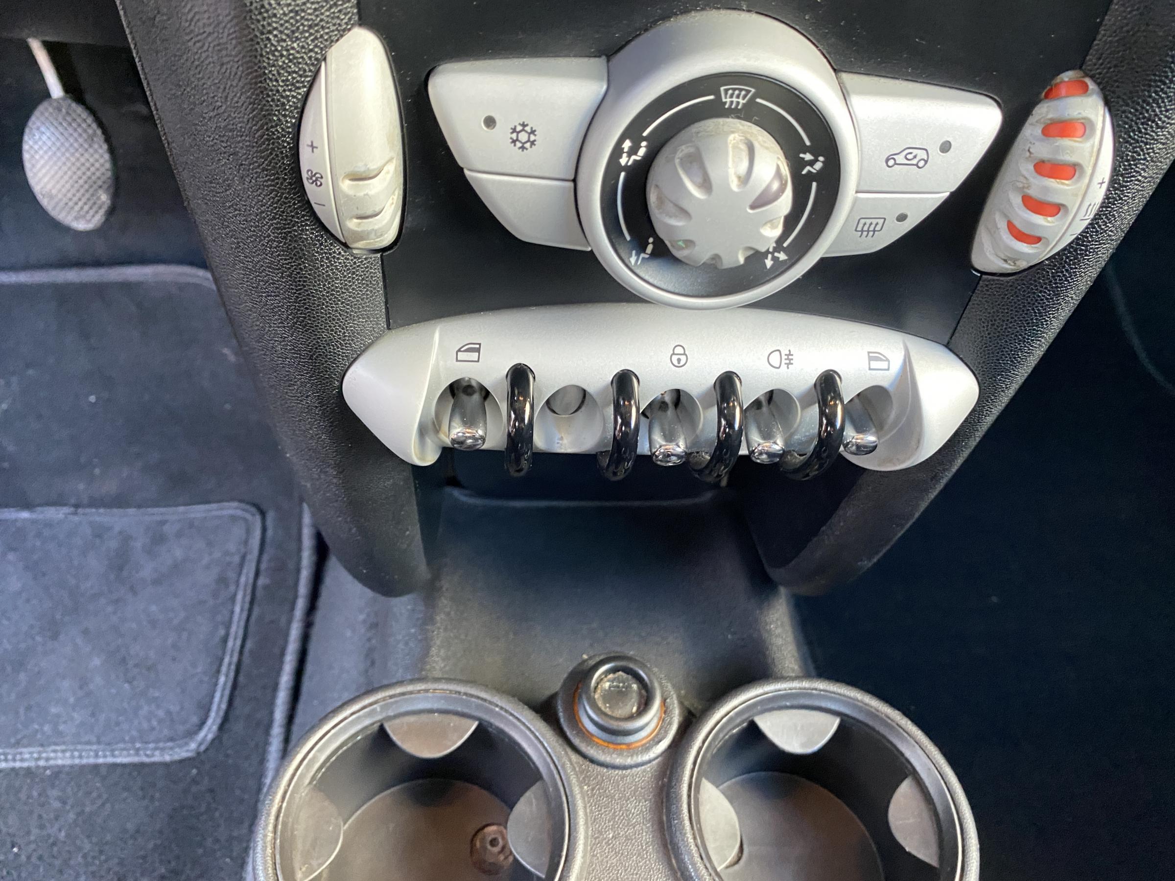 Mini Cooper, 2010 - pohled č. 15