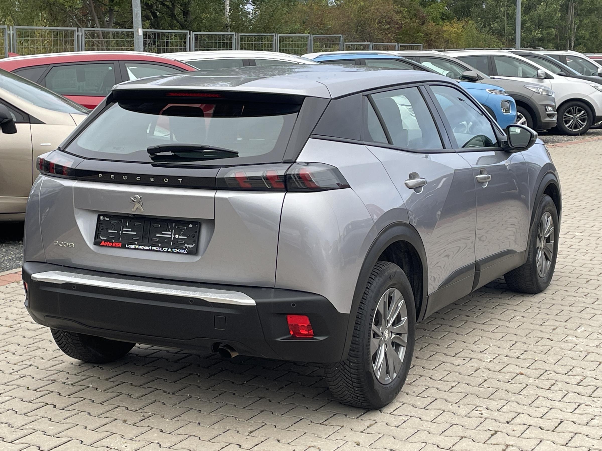 Peugeot 2008, 2020 - pohled č. 4