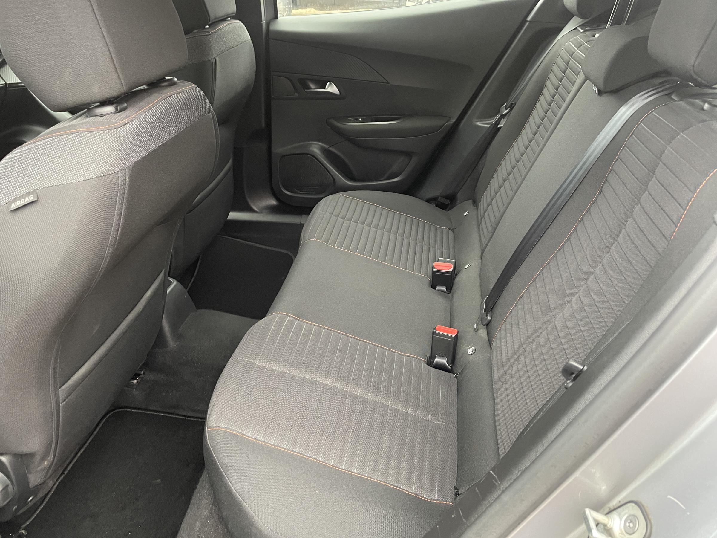 Peugeot 2008, 2020 - pohled č. 9