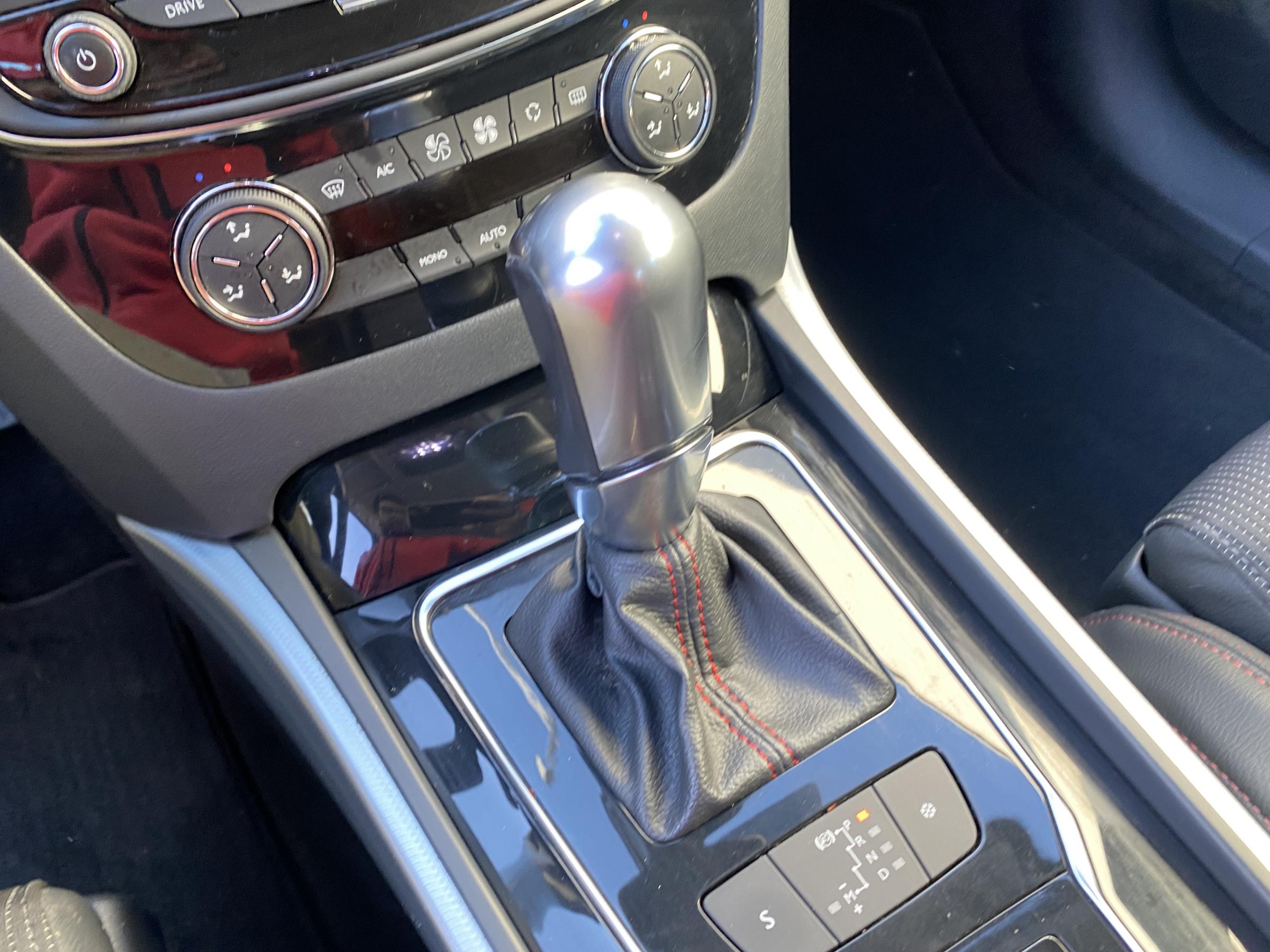 Peugeot 508, 2018 - pohled č. 16