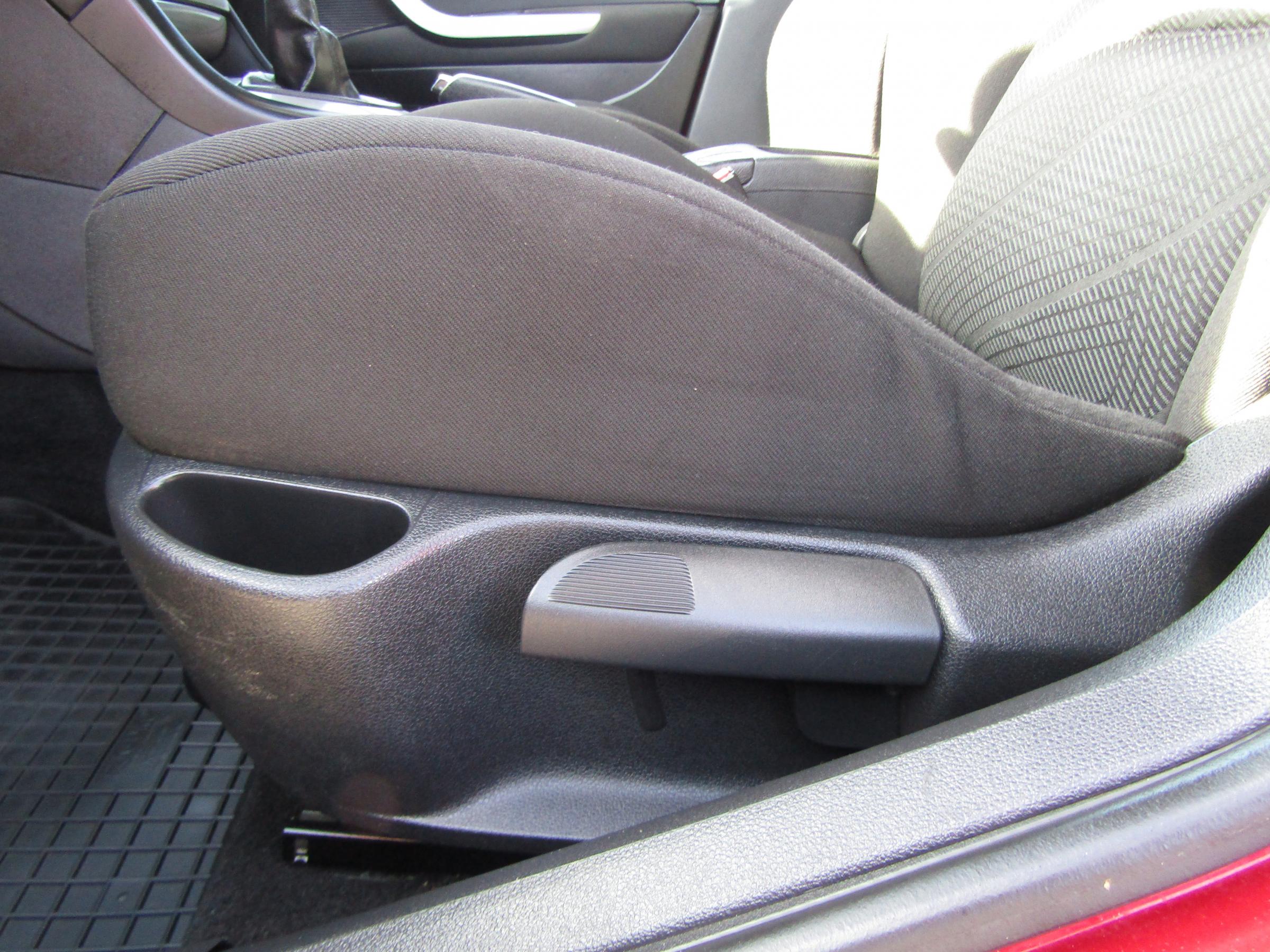 Peugeot 308, 2011 - pohled č. 11