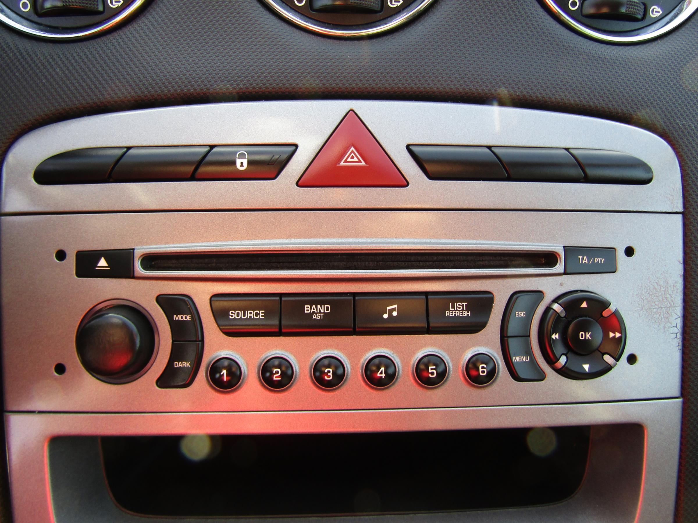 Peugeot 308, 2011 - pohled č. 14