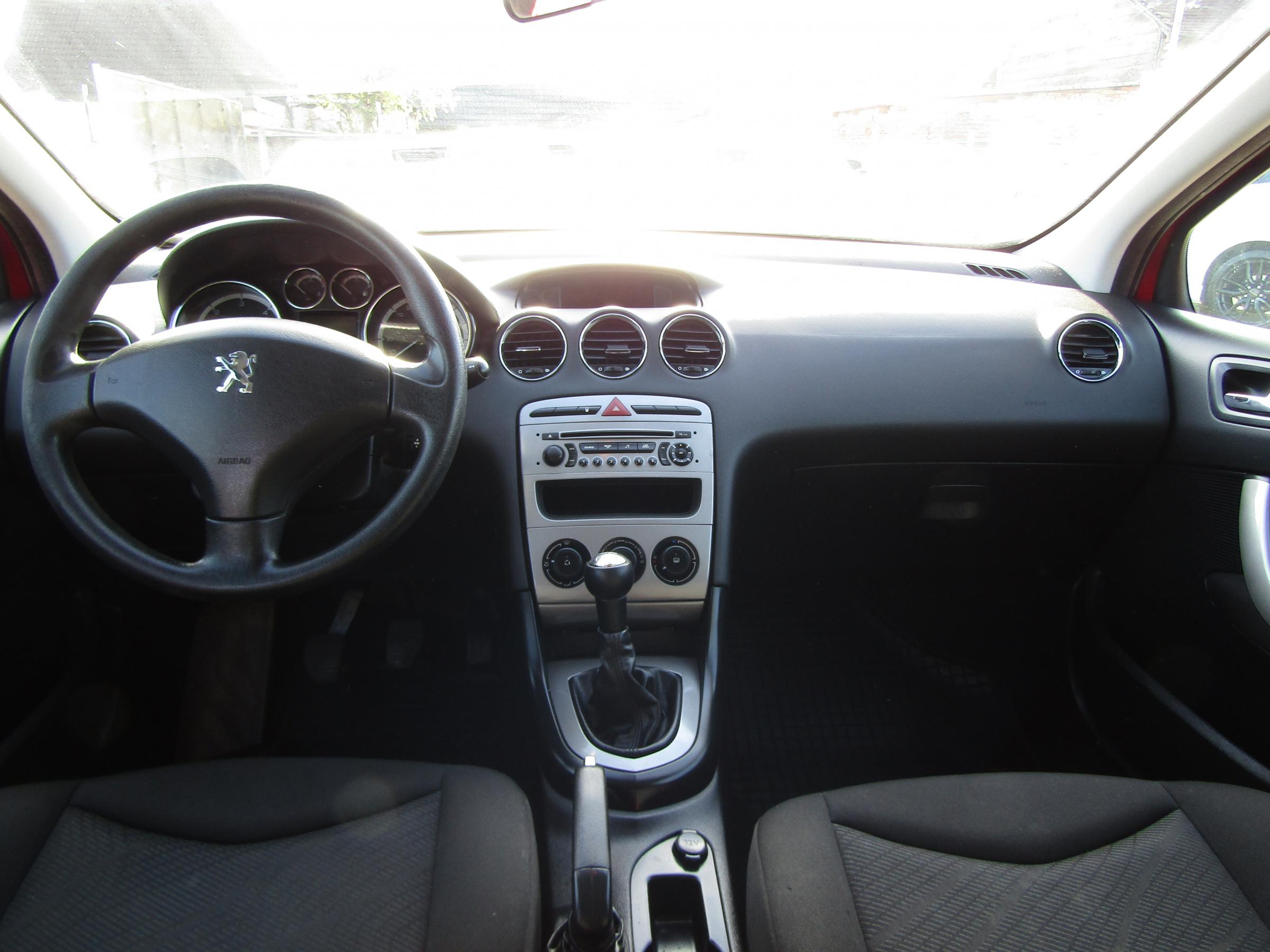 Peugeot 308, 2011 - pohled č. 8