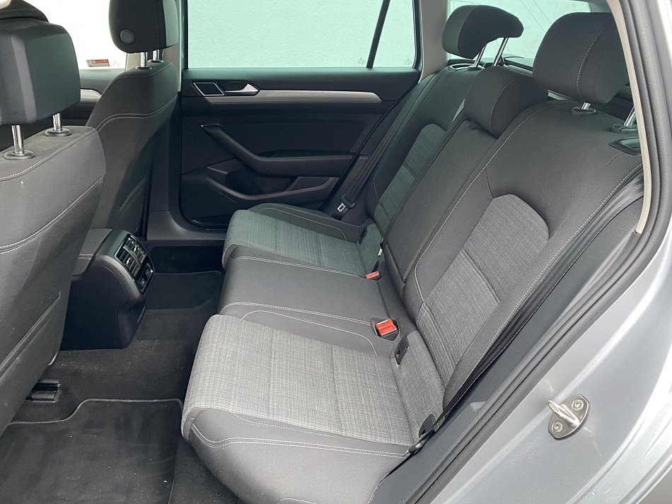 Volkswagen Passat 2.0 TDi Business