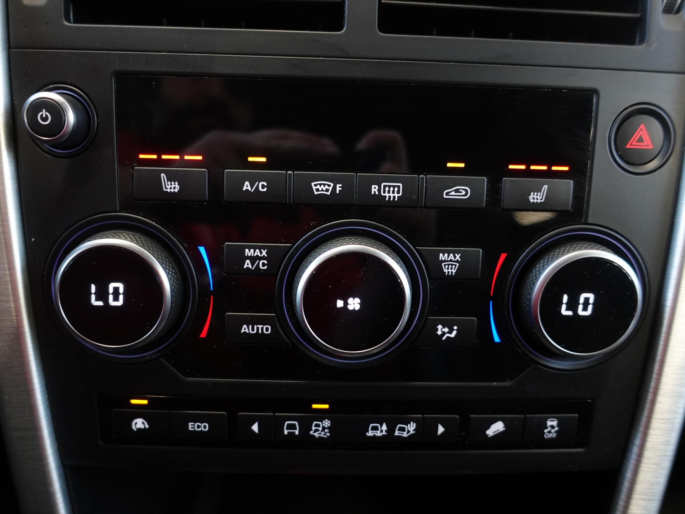 Land Rover Discovery Sport, 2015 - pohled č. 20