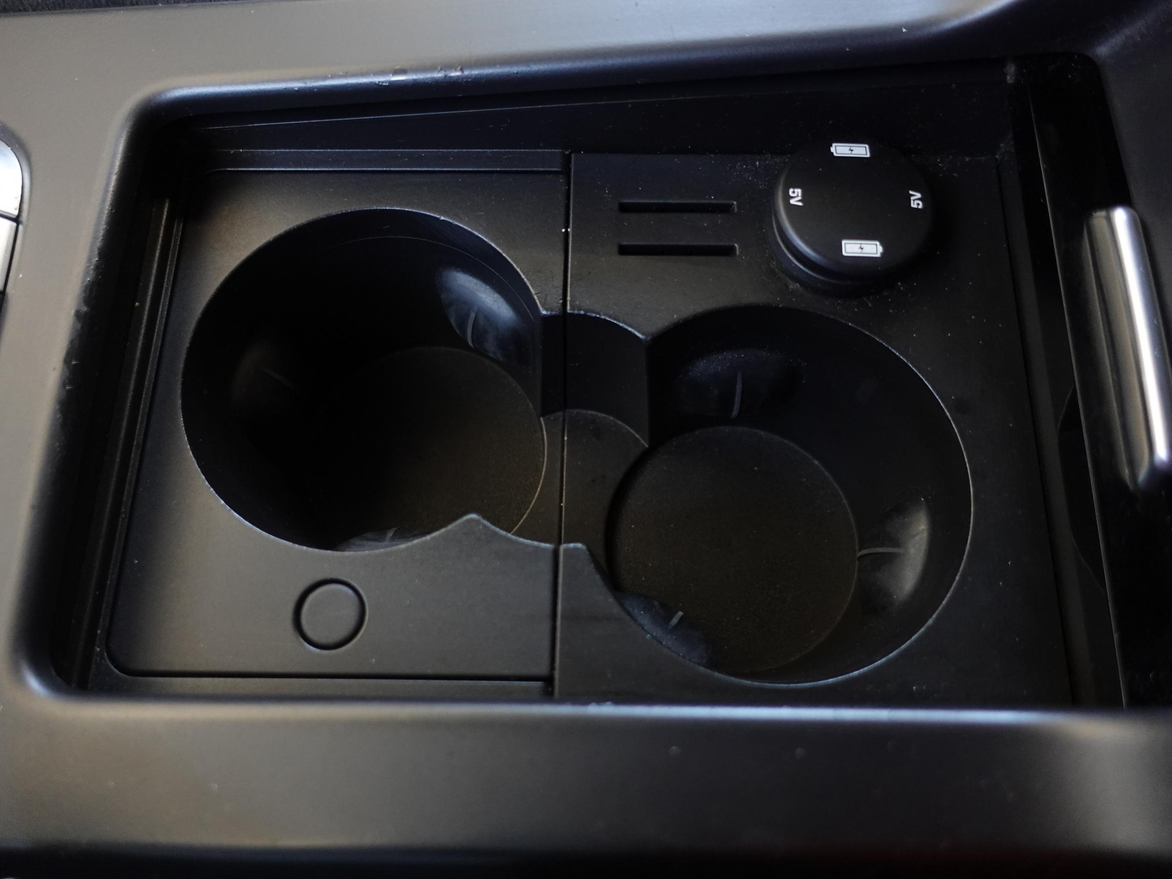 Land Rover Discovery Sport, 2015 - pohled č. 21