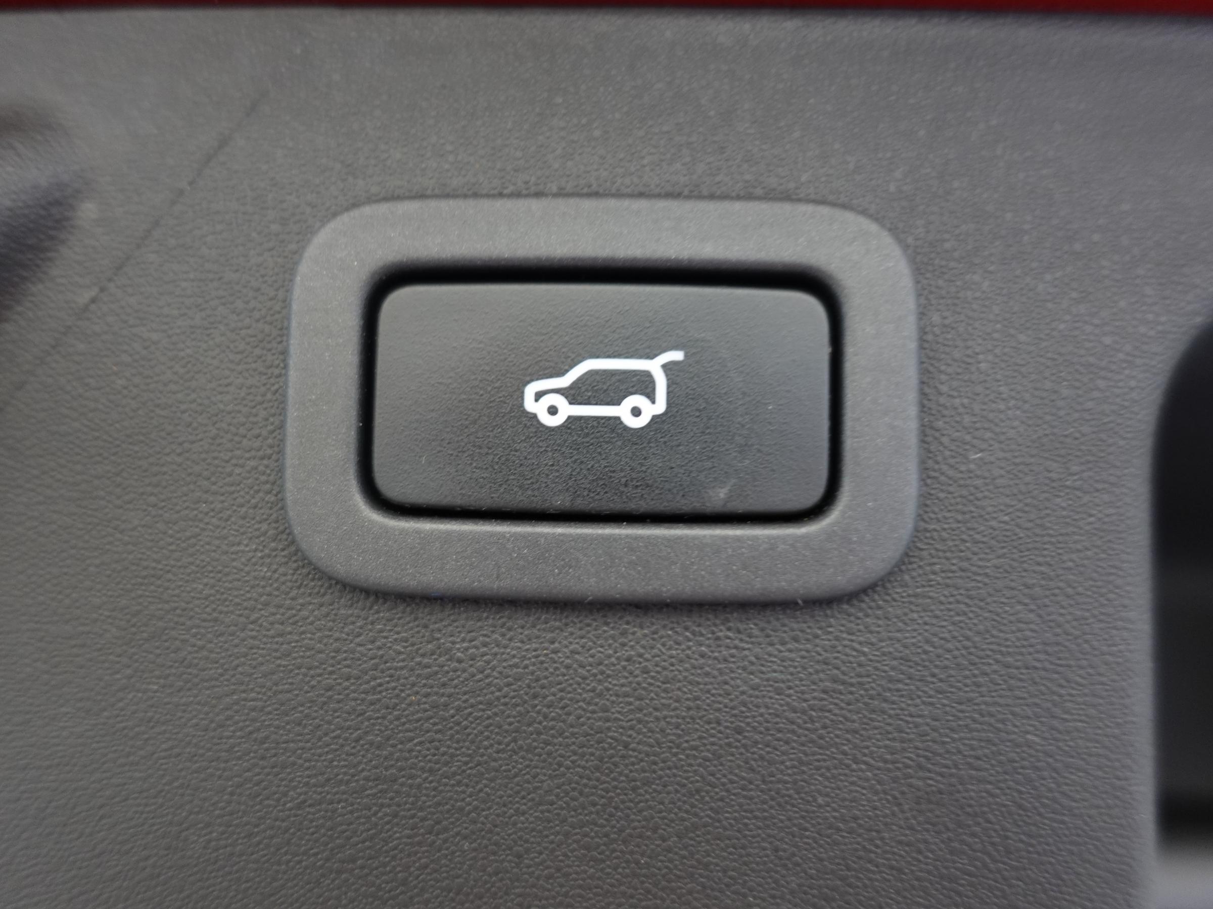 Land Rover Discovery Sport, 2015 - pohled č. 23