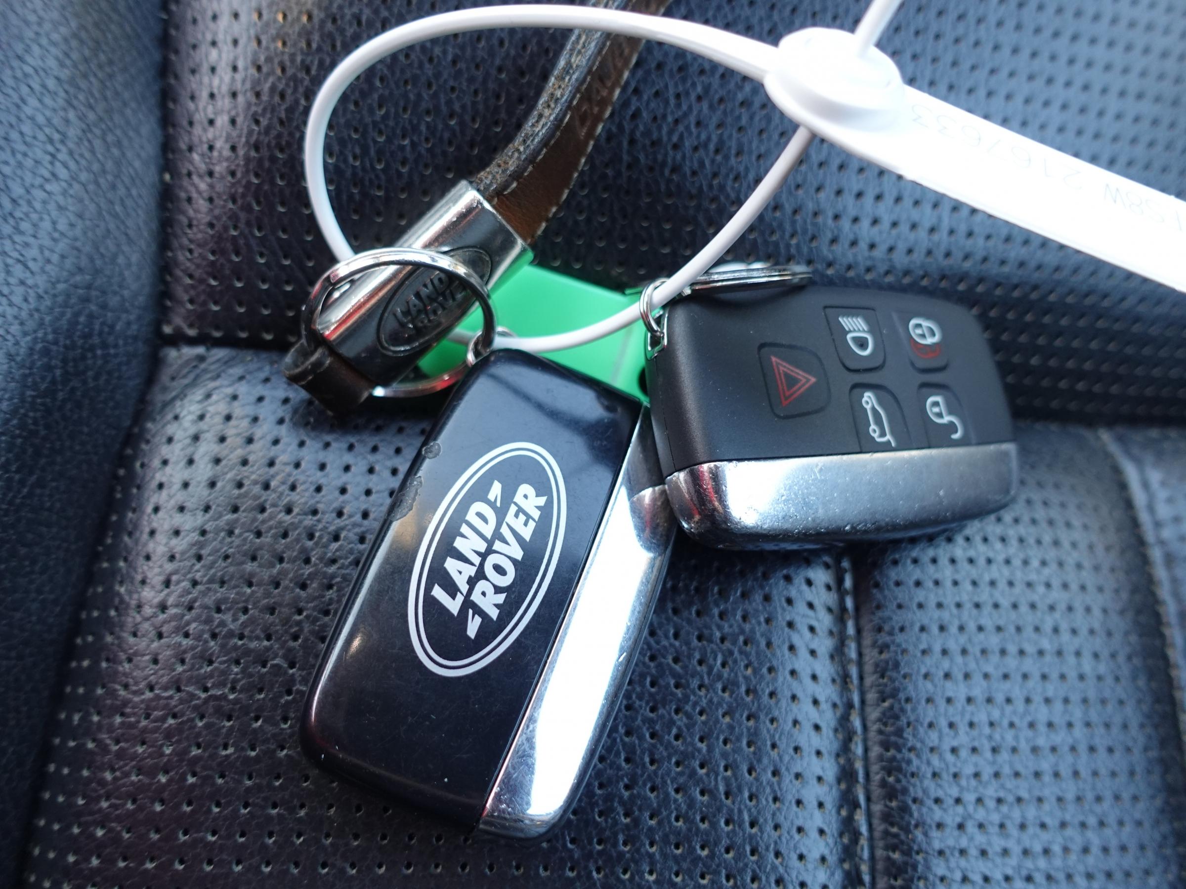 Land Rover Discovery Sport, 2015 - pohled č. 24