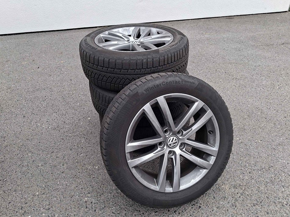 Volkswagen Passat 1.5TSi Highline