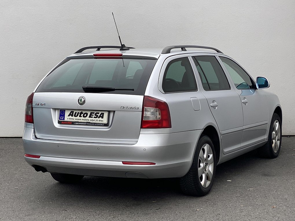Škoda Octavia II 2.0TDi Elegance 4x4