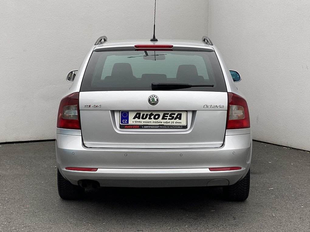 Škoda Octavia II 2.0TDi Elegance 4x4