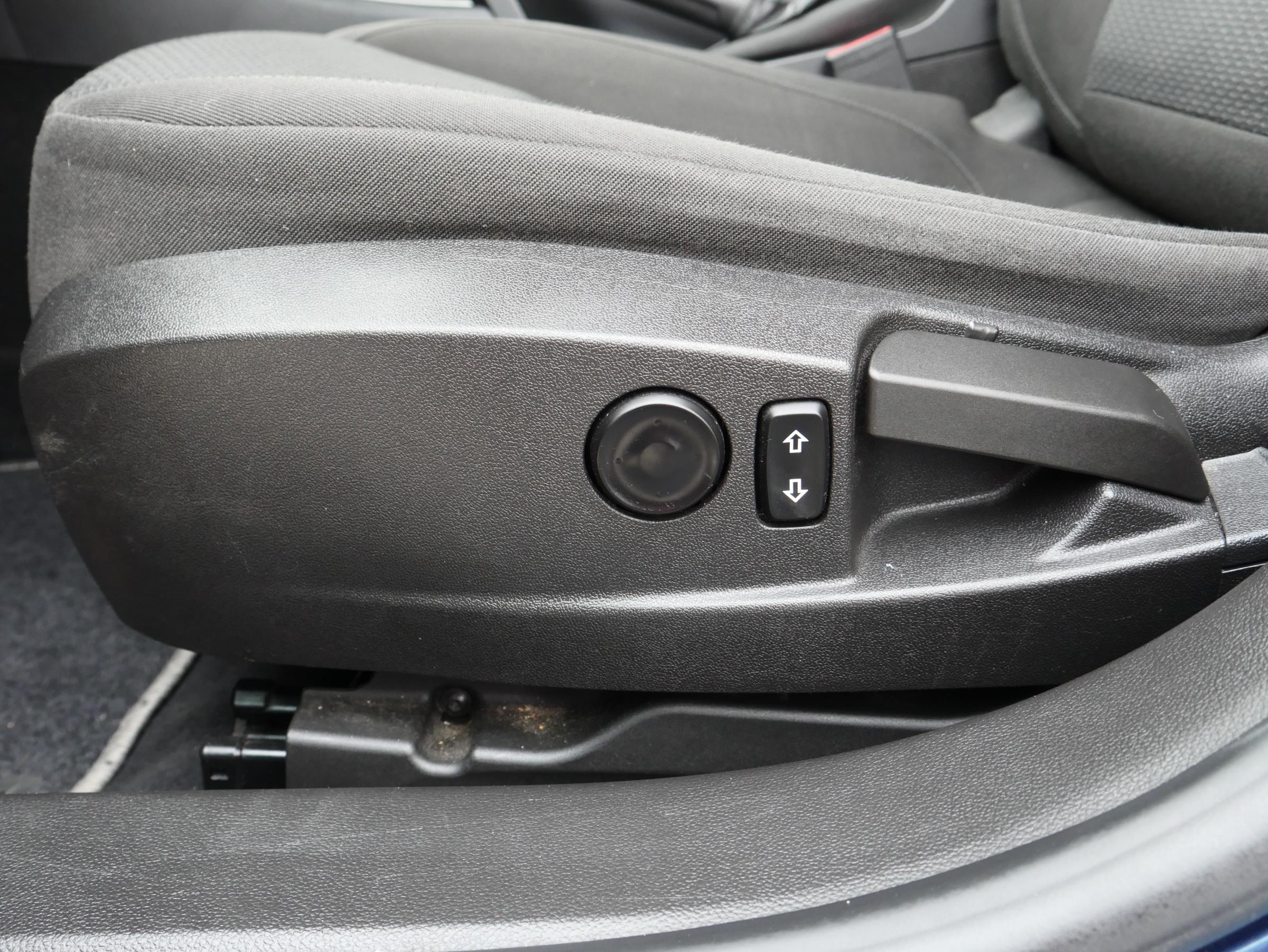 Opel Insignia, 2015 - pohled č. 14