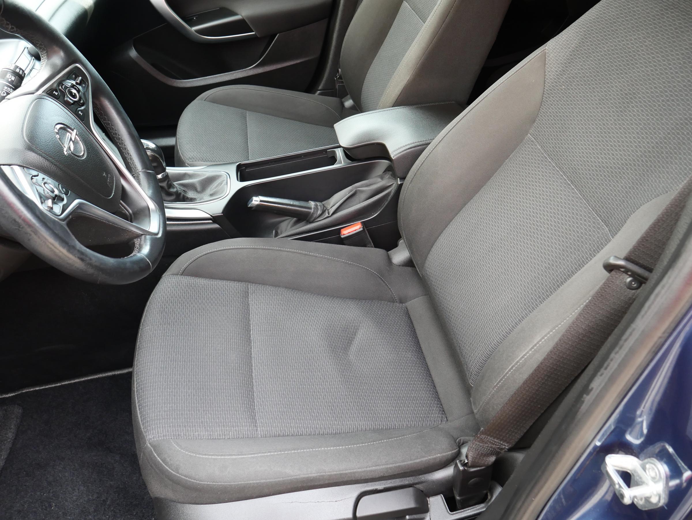 Opel Insignia, 2015 - pohled č. 9