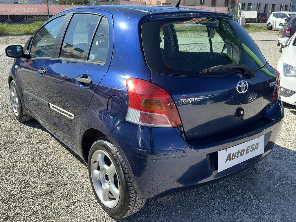 Toyota Yaris 1.3i 