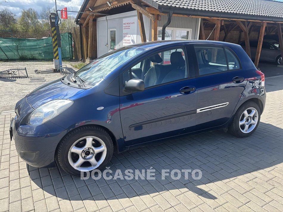 Toyota Yaris 1.3i 