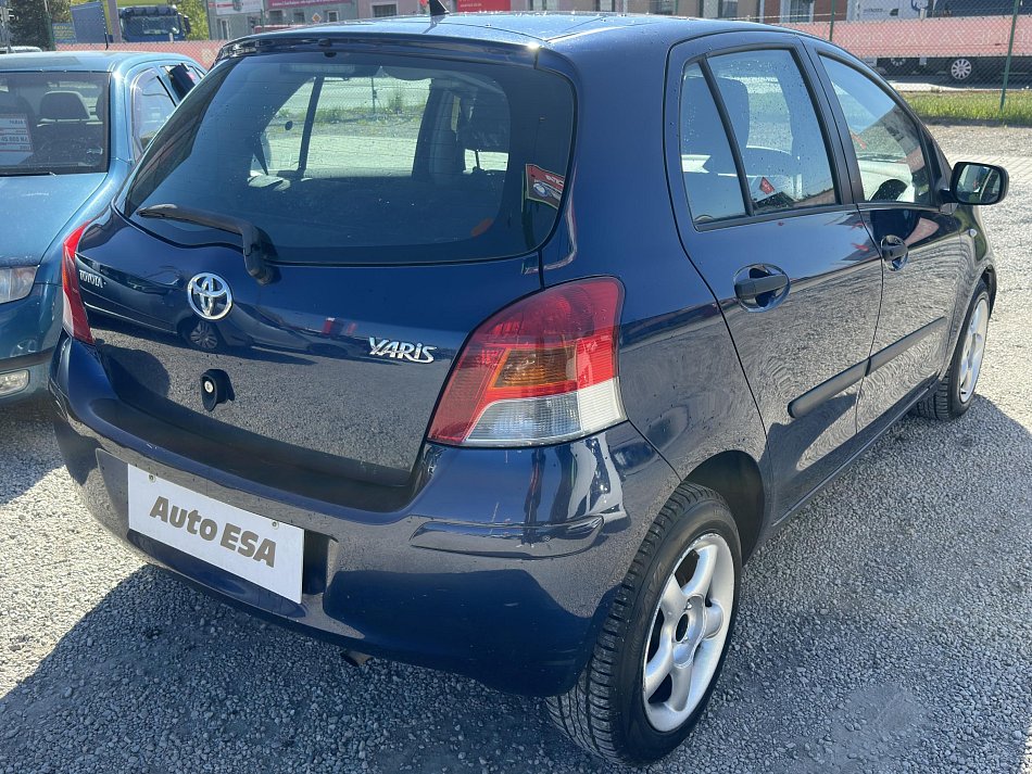 Toyota Yaris 1.3i 