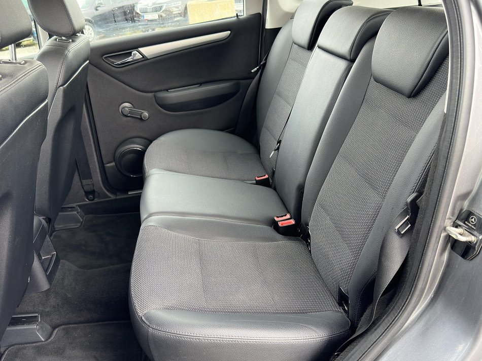 Mercedes-Benz Třída A 1.7 i 