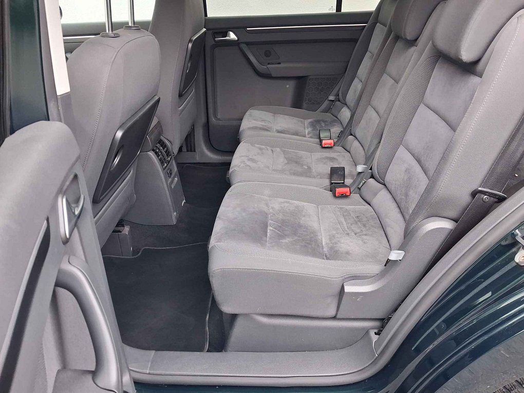Volkswagen Touran 2.0 TDi Highline