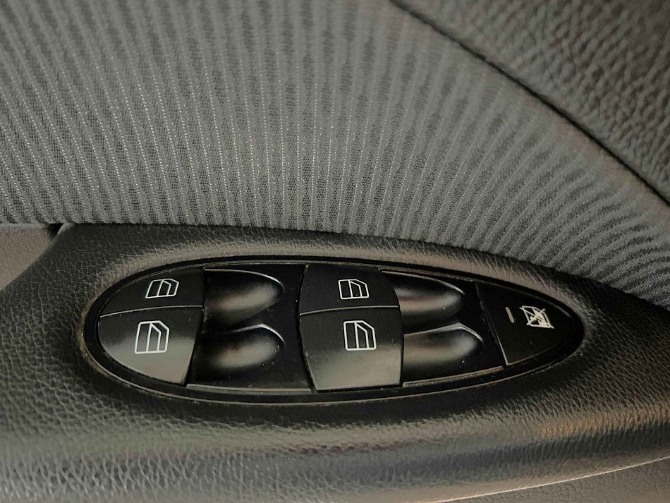 Mercedes-Benz Třída E 2.2CDi  E220
