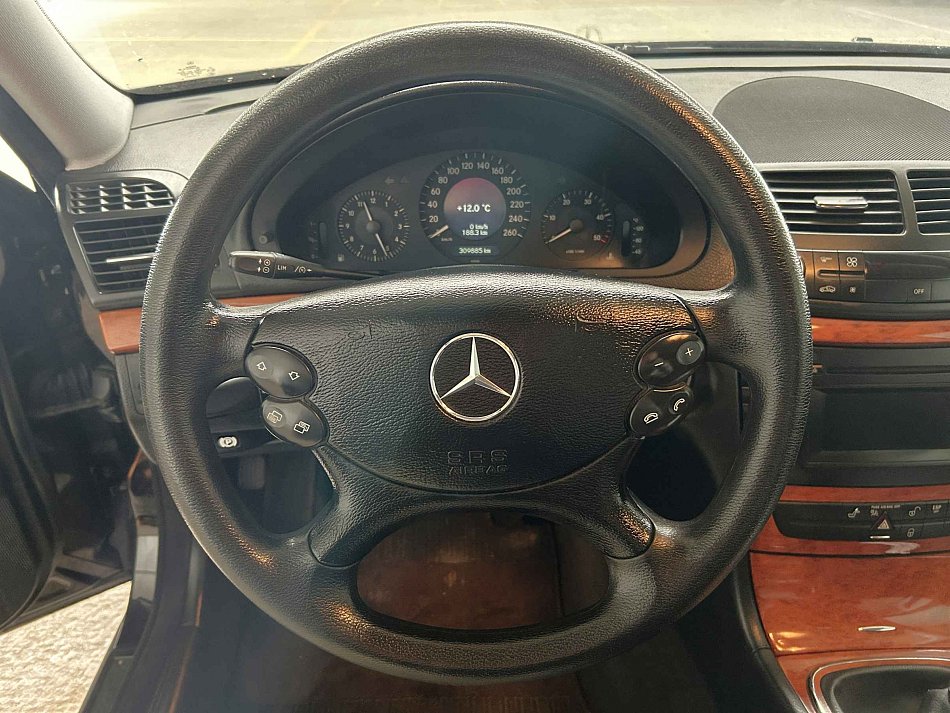 Mercedes-Benz Třída E 2.2CDi  E220