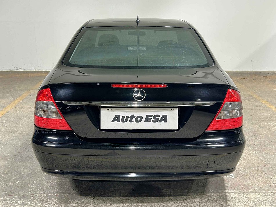 Mercedes-Benz Třída E 2.2CDi  E220
