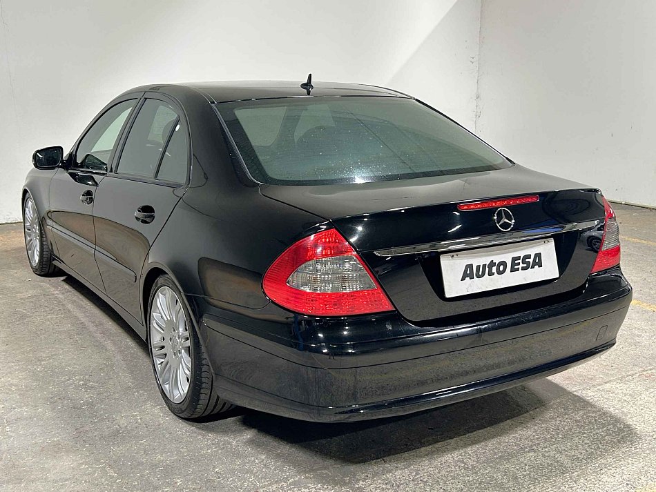 Mercedes-Benz Třída E 2.2CDi  E220