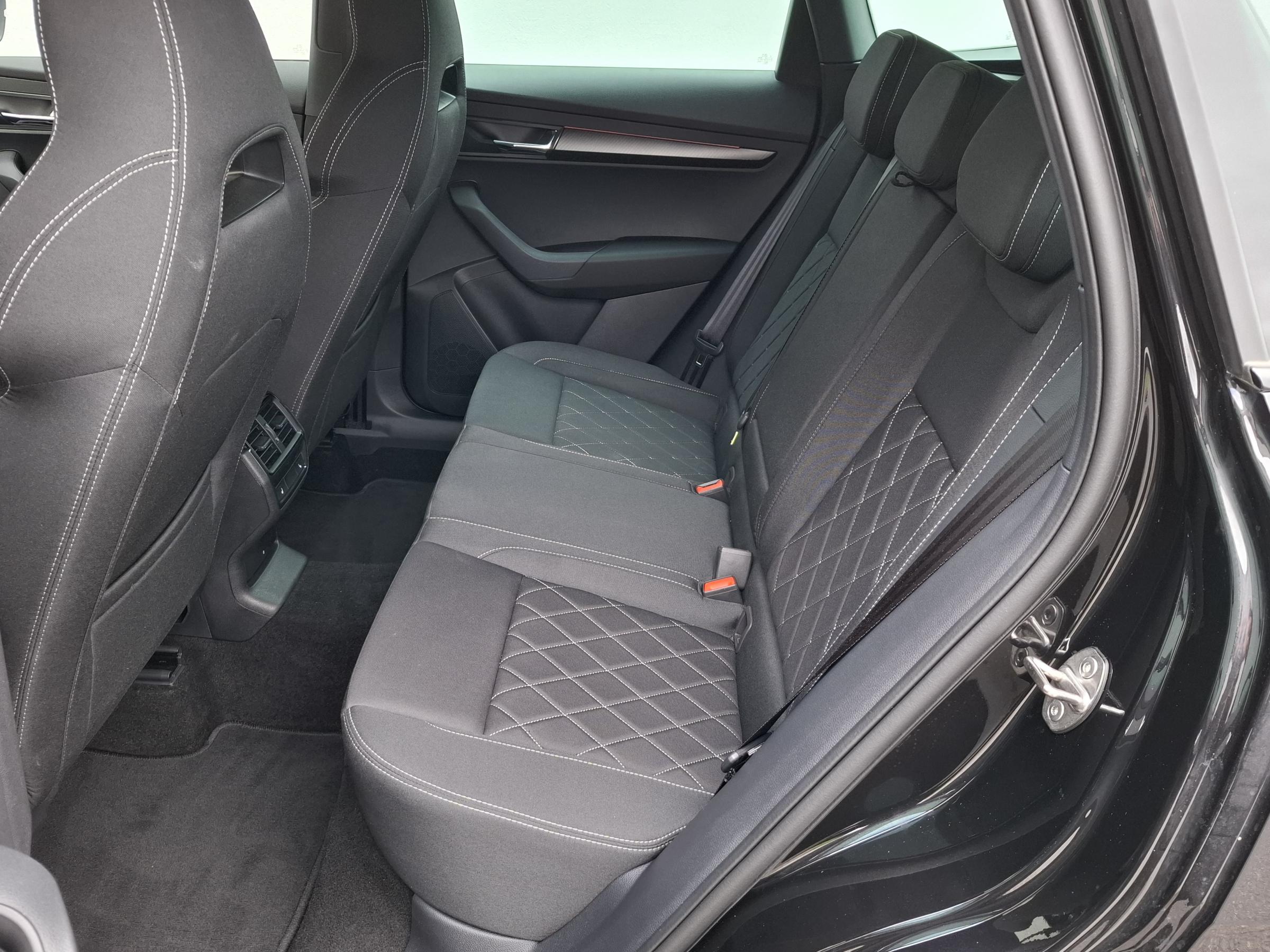 Škoda Karoq, 2025 - pohled č. 10