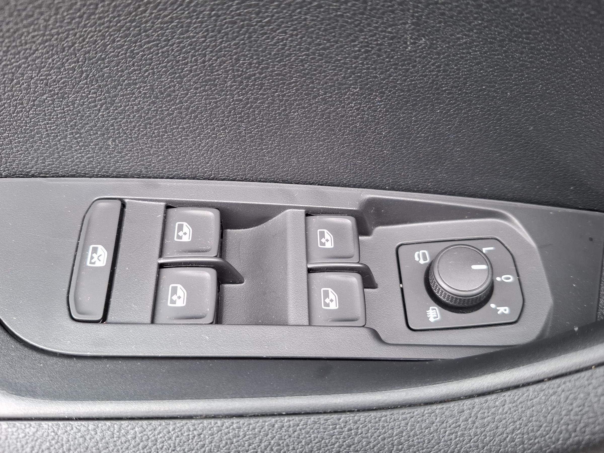 Škoda Karoq, 2025 - pohled č. 18