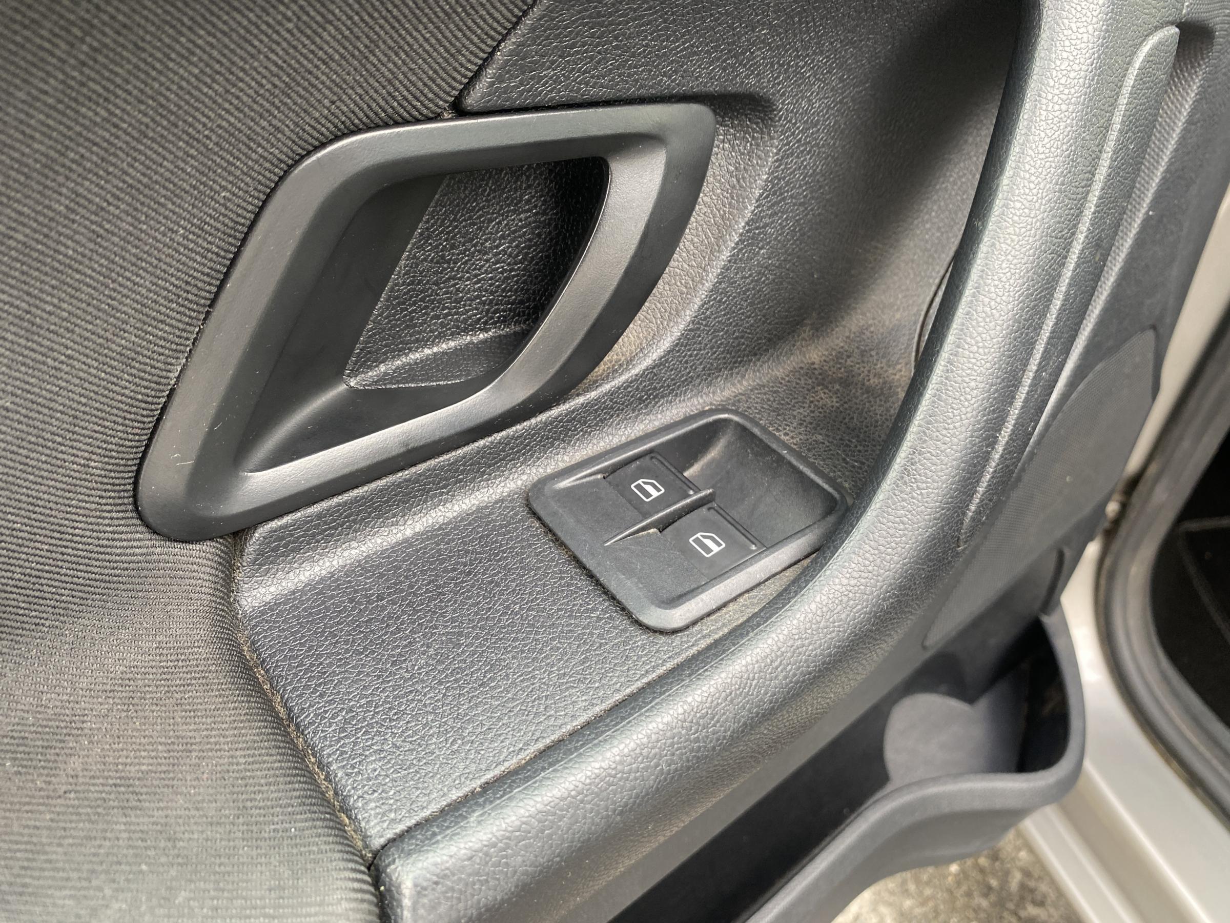 Škoda Fabia II, 2013 - pohled č. 15