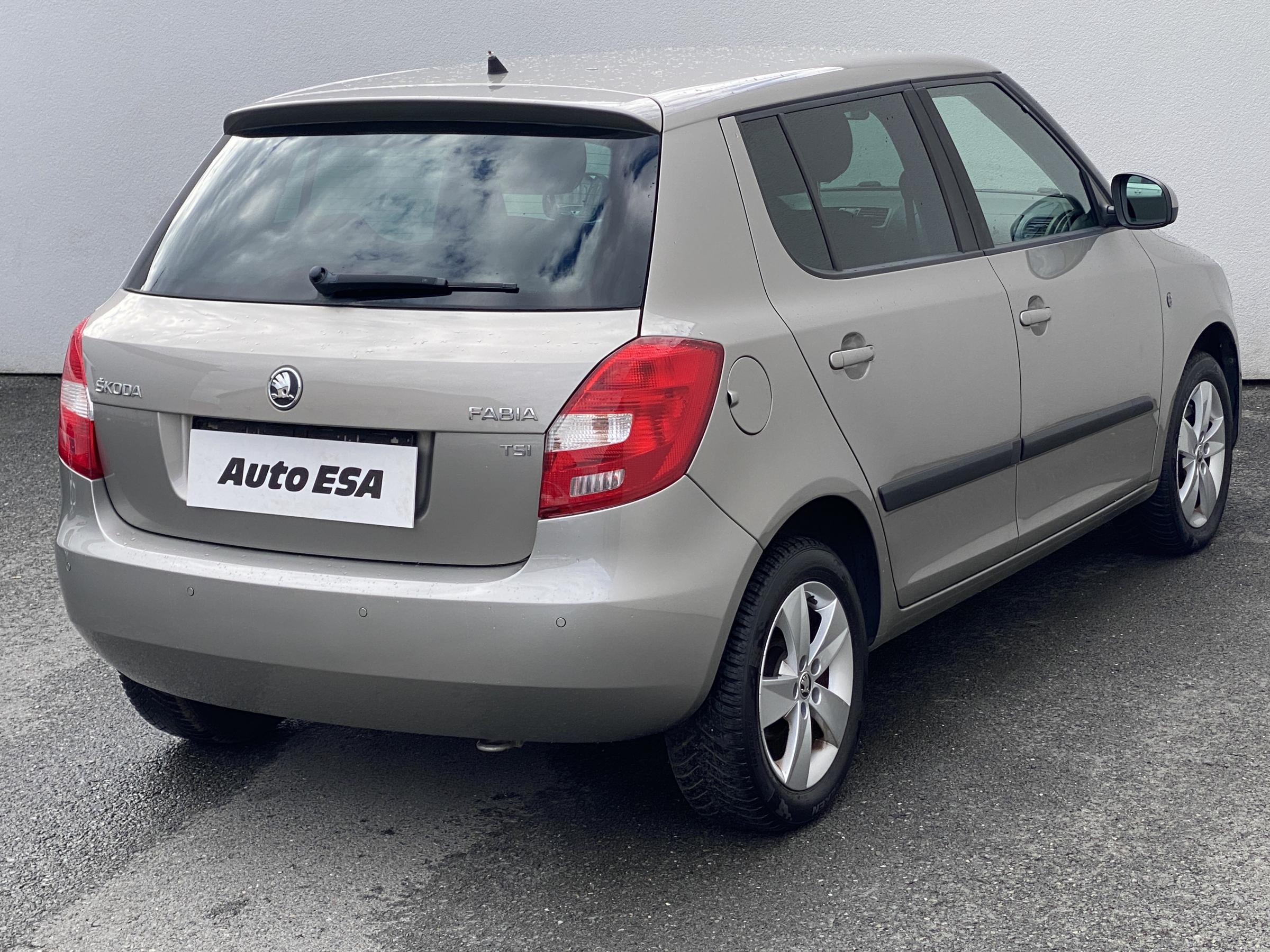 Škoda Fabia II, 2013 - pohled č. 4