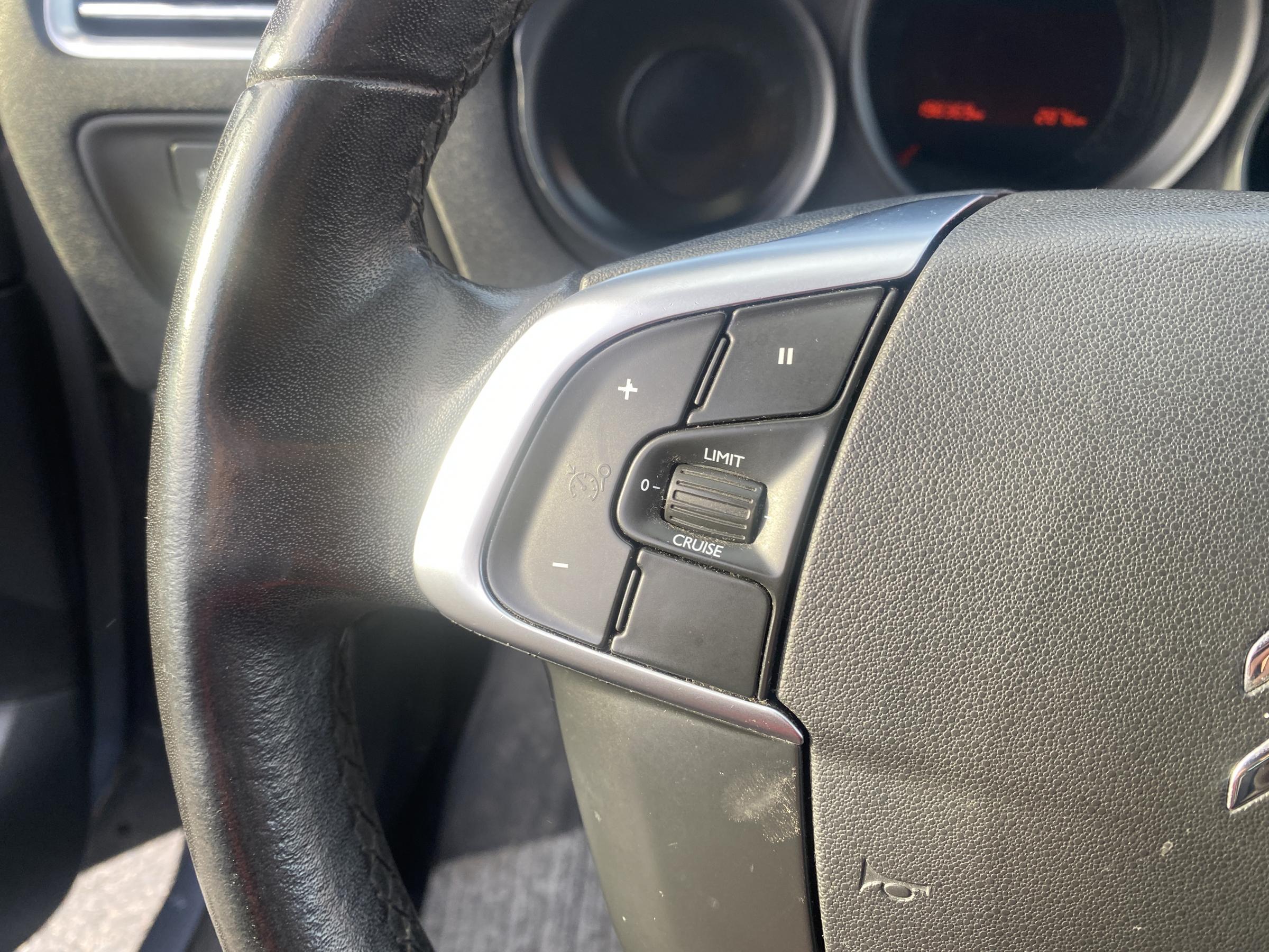 Citroën C4, 2012 - pohled č. 12