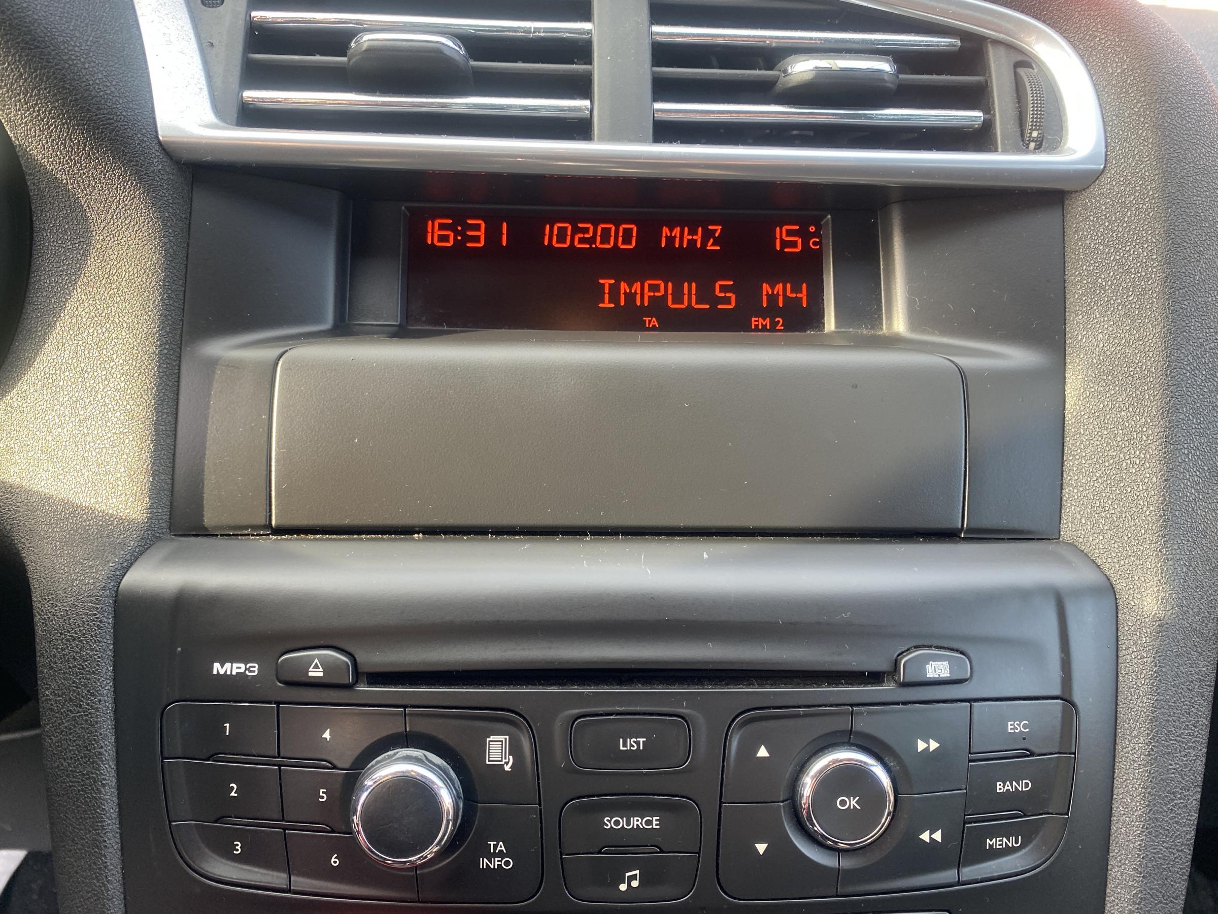 Citroën C4, 2012 - pohled č. 15