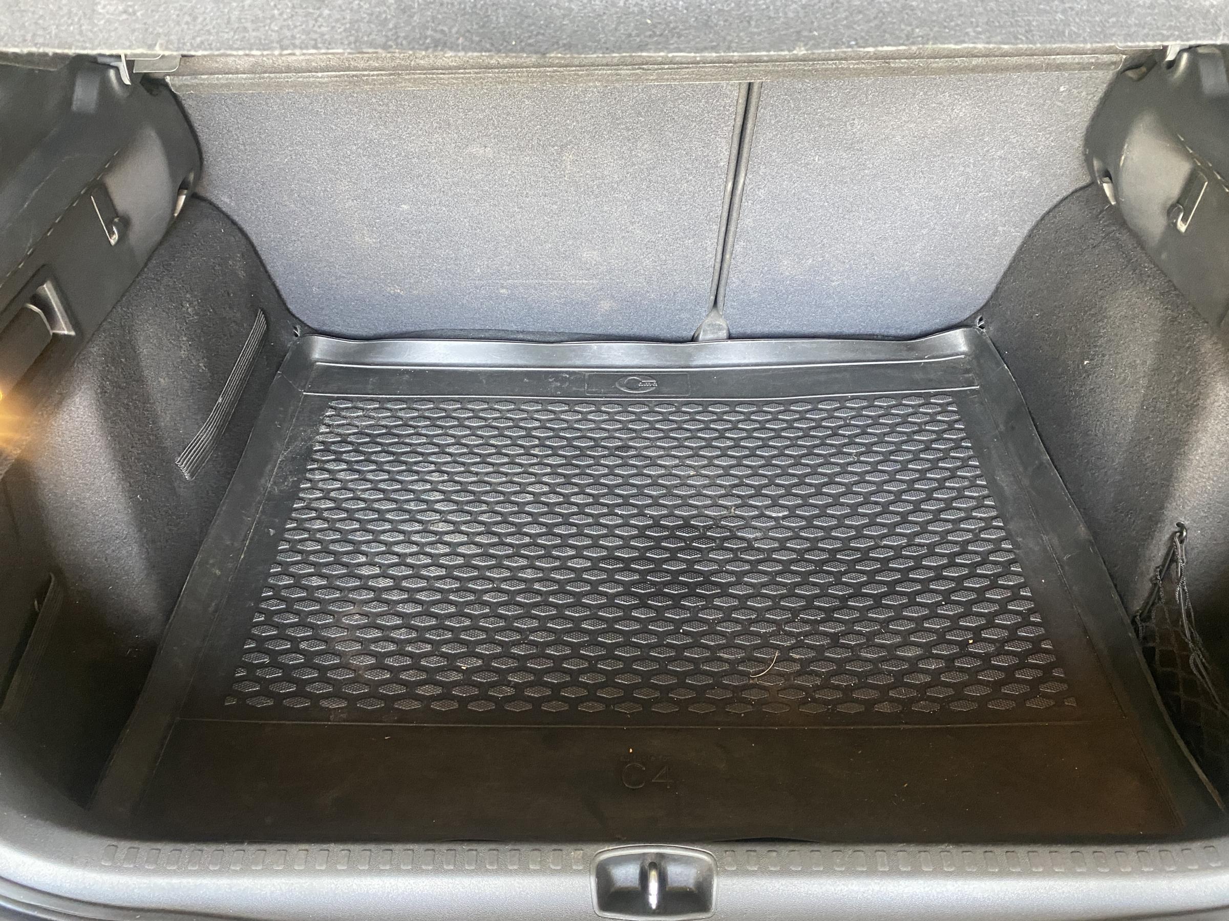 Citroën C4, 2012 - pohled č. 7