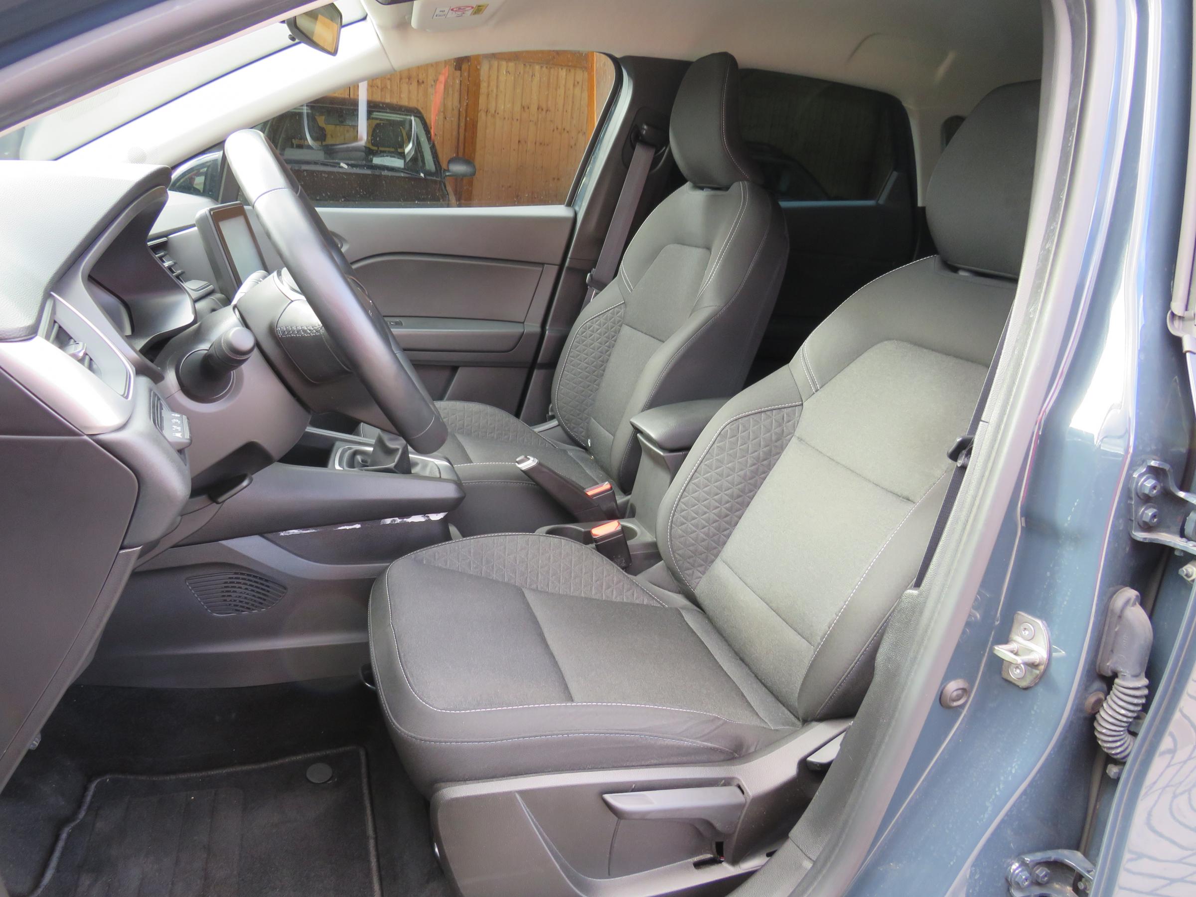 Renault Captur, 2024 - pohled č. 9