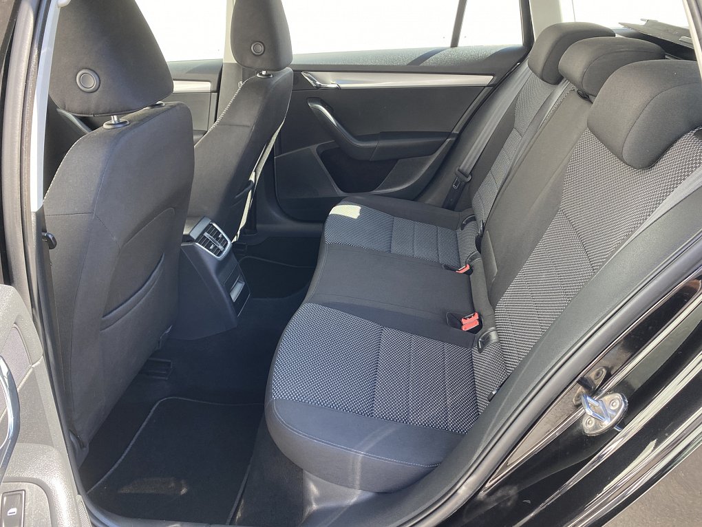 Škoda Octavia III 2.0 TDi Ambiente