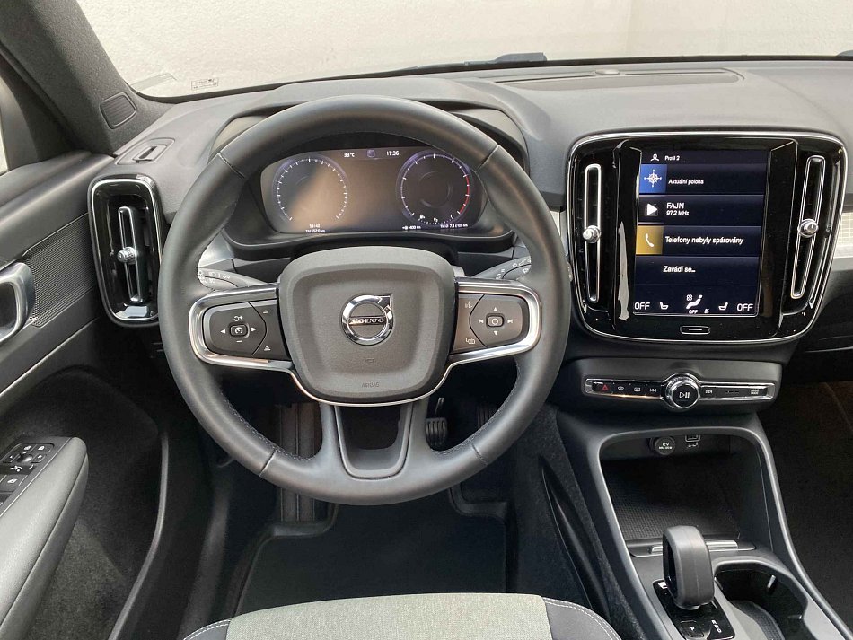 Volvo XC40 1.5i 
