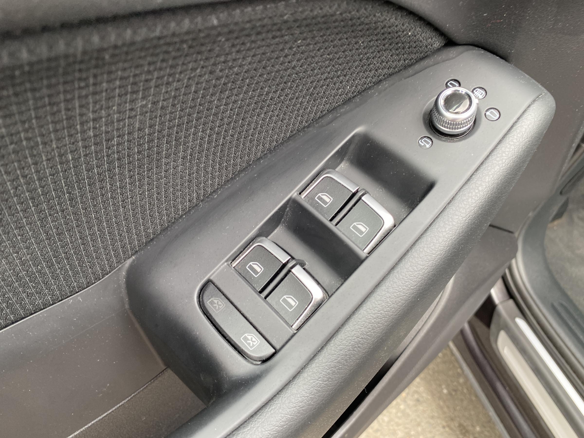 Audi Q5, 2016 - pohled č. 16