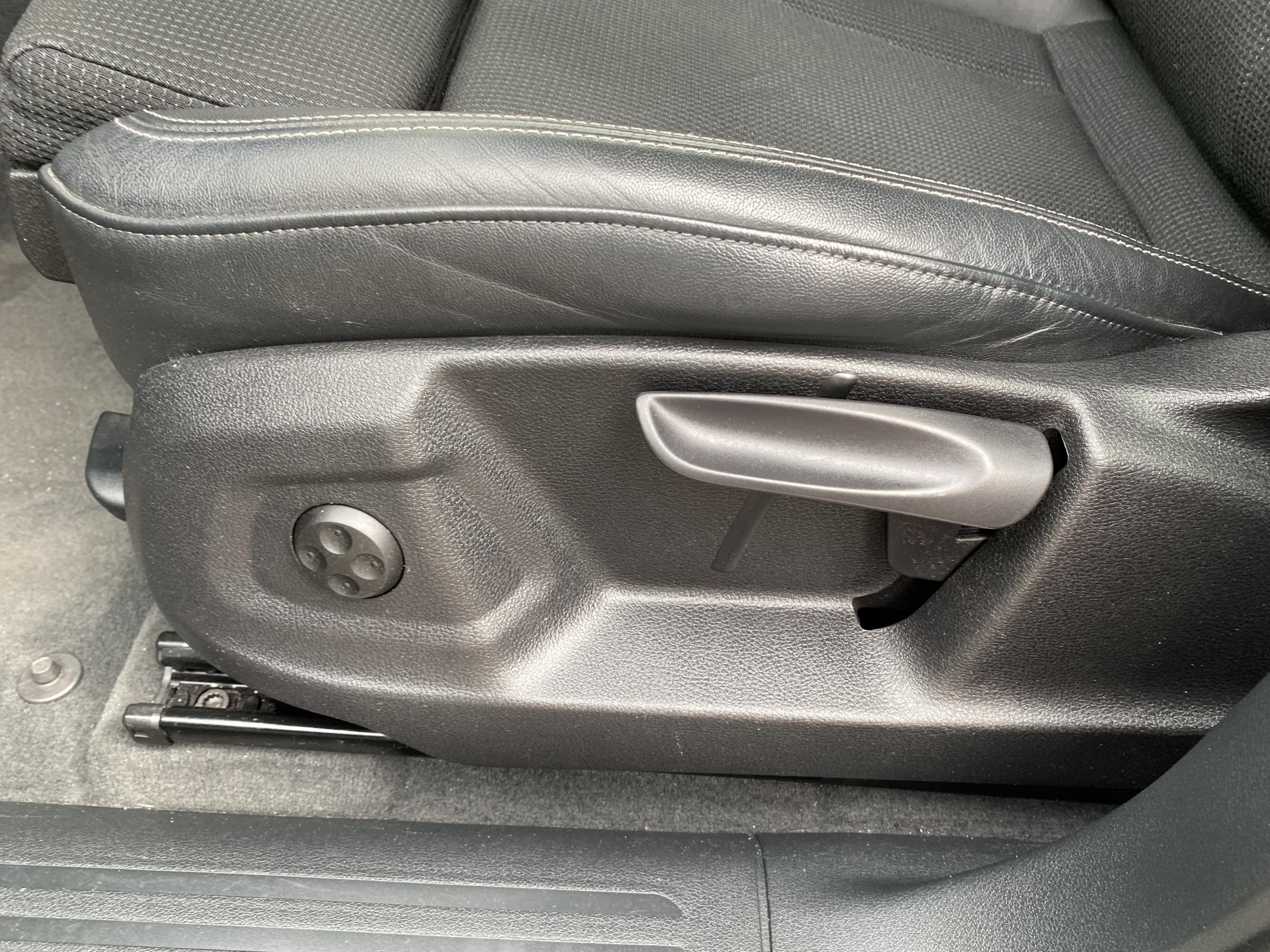 Audi Q5, 2016 - pohled č. 18