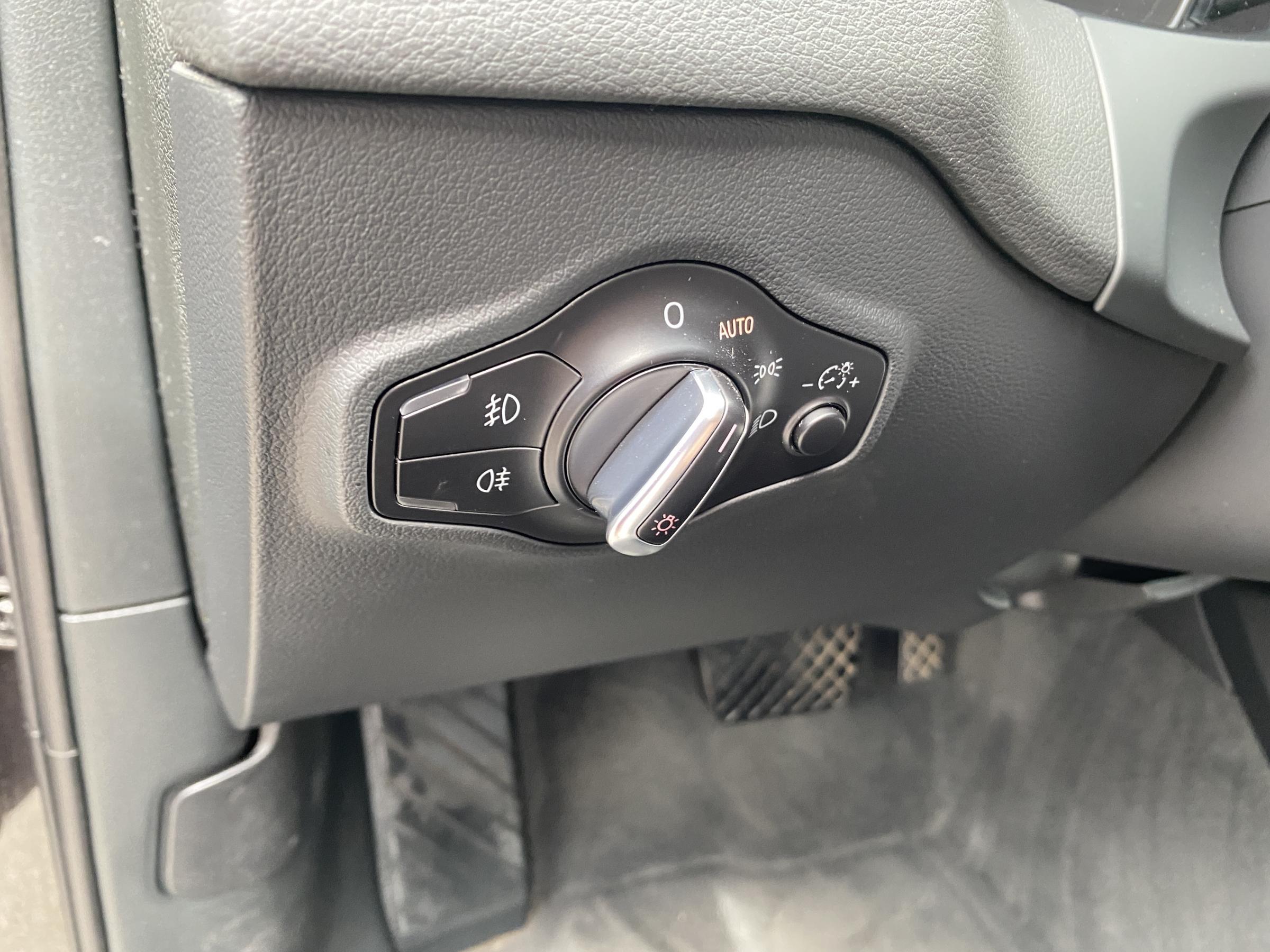 Audi Q5, 2016 - pohled č. 19