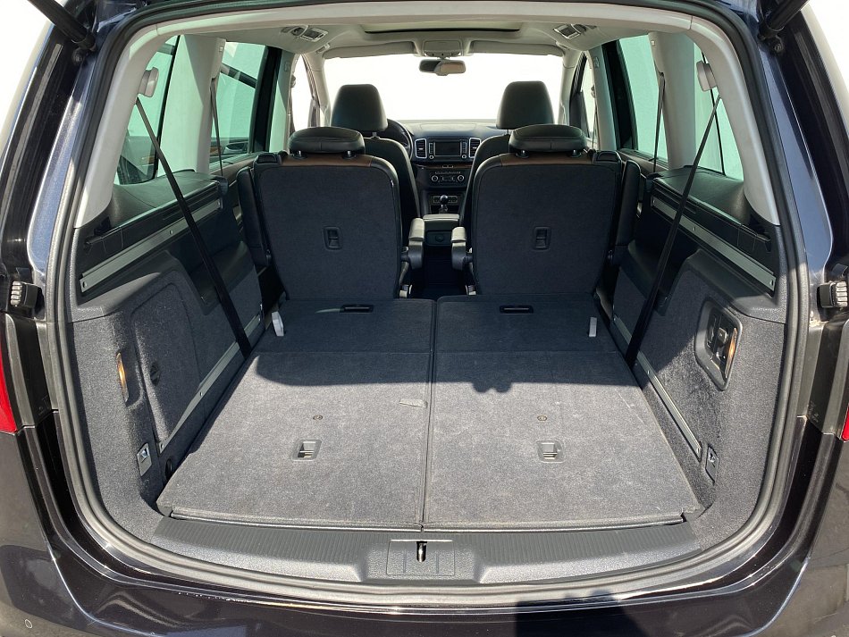 Volkswagen Sharan 2.0 TDi Highline